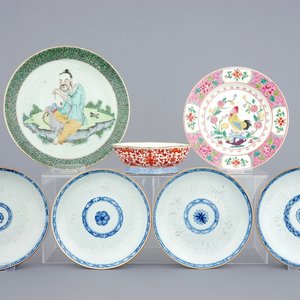 A varied lot of Chinese porcelain, 18/19th C. — photo 1