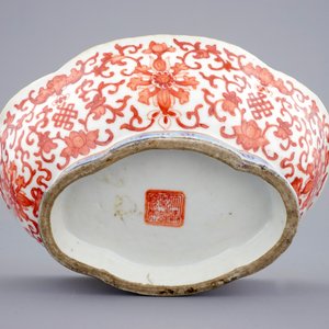 A varied lot of Chinese porcelain, 18/19th C. — photo 14