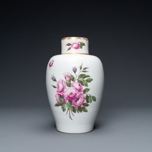 A vase with fine pink roses, A.R. mark for Augustus Rex, Meissen porcelain, 18th C. — 照片 4