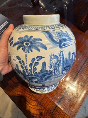 A very early Dutch Delftware jar depicting the life of Christ, 2nd quarter 17th C. — 照片 3