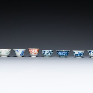 A very extensive collection of Chinese cups and saucers, Kangxi and later — foto 16