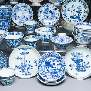 A very extensive collection of Chinese cups and saucers, Kangxi and later — foto 5