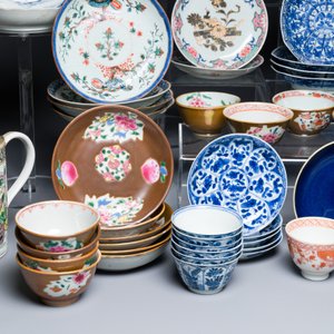 A very extensive collection of Chinese cups and saucers, Kangxi and later — foto 6