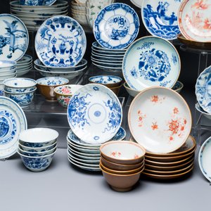 A very extensive collection of Chinese cups and saucers, Kangxi and later — foto 7