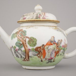 A very fine Chinese export porcelain teapot and cover, Qianlong, 18th C. — photo 11