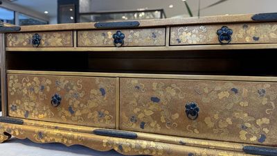 A very fine Japanese hiramaki-e on nashiji lacquer suzuribako, Edo, 18th C. — photo 21