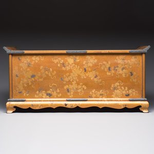 A very fine Japanese hiramaki-e on nashiji lacquer suzuribako, Edo, 18th C. — photo 6