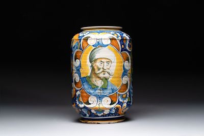 A very large and fine Italian maiolica albarello with two male portrait busts, workshop of Maestro Domenico, Venice, ca. 1540-1550