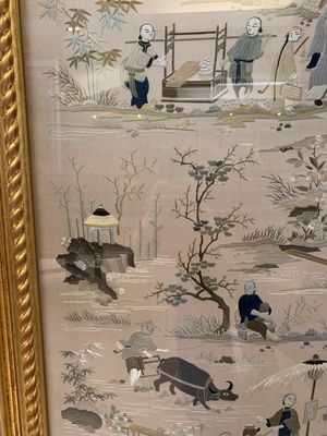 A very large Chinese beige-ground embroidered silk panel depicting scenes of Chinese rural life, 19th C. — photo 20