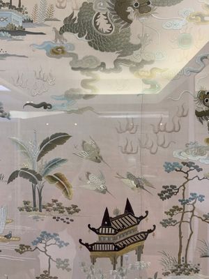 A very large Chinese beige-ground embroidered silk panel depicting scenes of Chinese rural life, 19th C. — photo 6