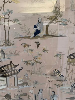 A very large Chinese beige-ground embroidered silk panel depicting scenes of Chinese rural life, 19th C. — photo 10