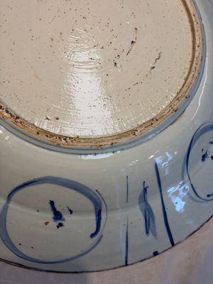 A very large Chinese blue and white 'Kraak' dish with geese by the water, Wanli — foto 11