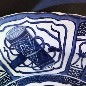 A very large Chinese blue and white kraak porcelain charger with a dragon, Wanli — 照片 6