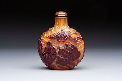 A very large Chinese brown-overlay amber glass 'Ba Xian Zhu Shou 八仙祝壽‘ table snuff bottle, 19th C.