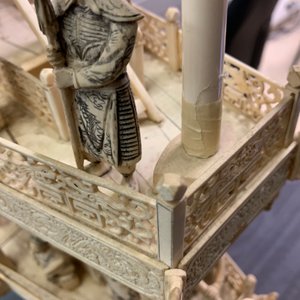 A very large Chinese carved ivory model of a dragon boat, 19th C. — photo 22