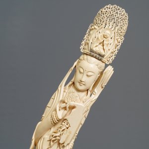 A very large Chinese carved ivory model of Guanyin, 19th C. — 照片 6