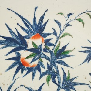 A very large Chinese doucai dish with "nine peaches" decoration, 19th C. — 照片 7