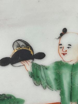 A very large Chinese famille rose octagonal dish with mandarin design, Qianlong — photo 4