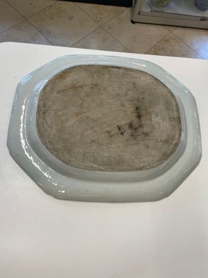 A very large Chinese famille rose octagonal dish with mandarin design, Qianlong — photo 10