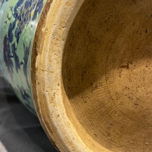 A very large Chinese famille rose turquoise-ground vase and cover, 19th C. — photo 41
