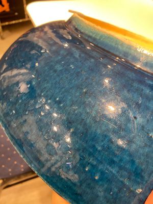 A very large Chinese monochrome blue-glazed dish, Kangxi — photo 16