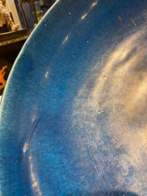 A very large Chinese monochrome blue-glazed dish, Kangxi — photo 4