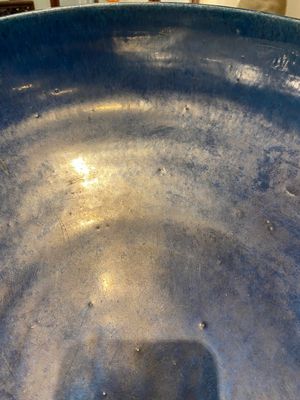 A very large Chinese monochrome blue-glazed dish, Kangxi — photo 5
