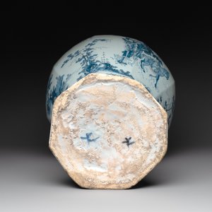 A very large Dutch Delft blue and white chinoiserie baluster vase, second half 17th C. — photo 7