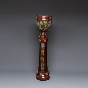 A very large Flemish pottery four-piece jardinière and stand, inscribed 'VREDE' and 'WELKOM' — foto 3