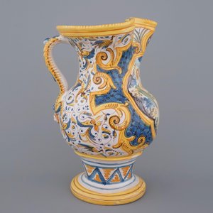 A very large Italian maiolica jug, Pesaro, 18/19th C. — 照片 4
