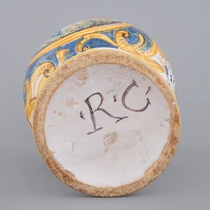 A very large Italian maiolica jug, Pesaro, 18/19th C. — 照片 7