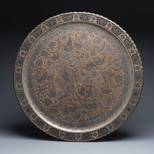 A very large Persian engraved tinned-copper tray with birds among flowers — photo 1