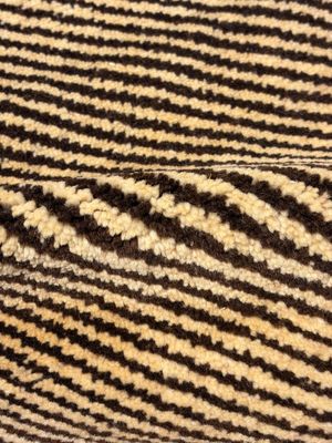 A very large Persian hand-knotted woollen carpet with a geometric patchwork design, 20th C. — photo 8