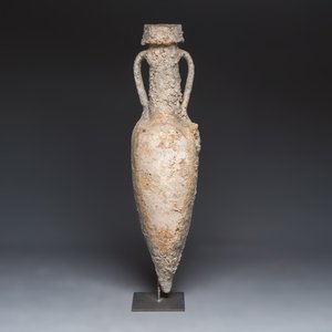 A very large Roman pottery wine transport amphora with marine encrustation — 照片 1