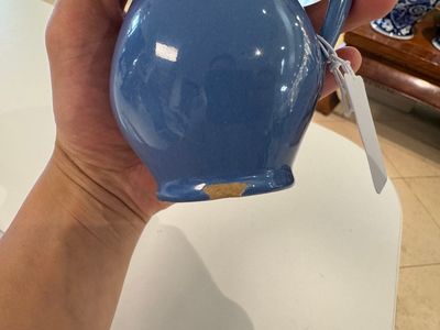 A very rare blue-glazed Dutch Delft jug with a mounted silver cover, 18th C. — foto 4