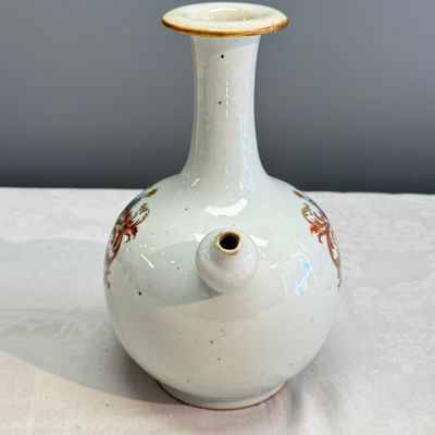 A very rare Chinese famille rose armorial kendi with the arms of De Heere for the Dutch market — foto 3