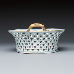 A very rare Chinese Imari-style 'La Dame au Parasol' basket and stand after Cornelis Pronk — photo 10
