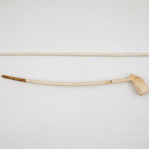 A very rare Dutch Delft blue and white clay pipe hanger, 17/18th C. — photo 12