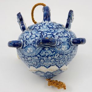 A very rare Dutch Delft blue and white clay pipe hanger, 17/18th C. — photo 5