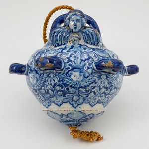 A very rare Dutch Delft blue and white clay pipe hanger, 17/18th C. — photo 6