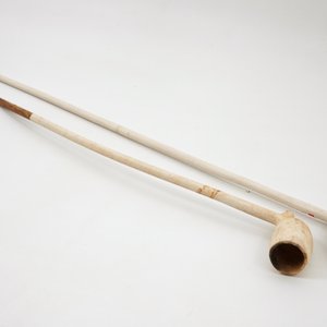 A very rare Dutch Delft blue and white clay pipe hanger, 17/18th C. — photo 9
