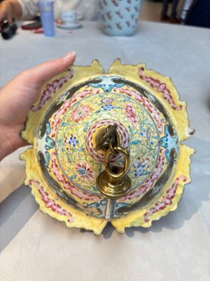 A very rare pair of Chinese Canton enamel lanterns with reverse painted glass panels, Qianlong — photo 13