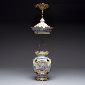 A very rare pair of Chinese Canton enamel lanterns with reverse painted glass panels, Qianlong — photo 5