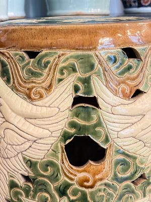 A Vietnamese Bien Hoa pottery garden seat, 20th C. — photo 12