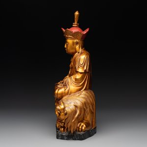A Vietnamese gilt-red-lacquered wooden sculpture of Bodhisattva, 19/20th C. — photo 5