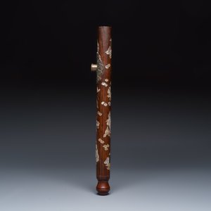 A Vietnamese mother-of-pearl-inlaid opium pipe, water pipe and covered box — 照片 12