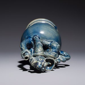 A Vietnamese or Annamese blue-glazed 'Qilin' ewer — 照片 6