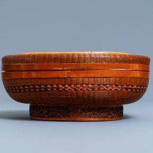 A Vietnamese woven straw box and cover, 19th C. — 照片 3