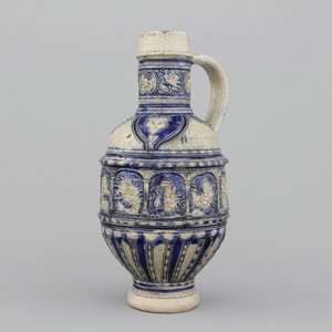 A Westerwald jug, decorated with historical panels, early 17th C. — 照片 1