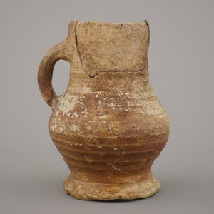 A Westerwald pewter-mounted jug and 2 stoneware vessels, 16/18th C. — photo 8